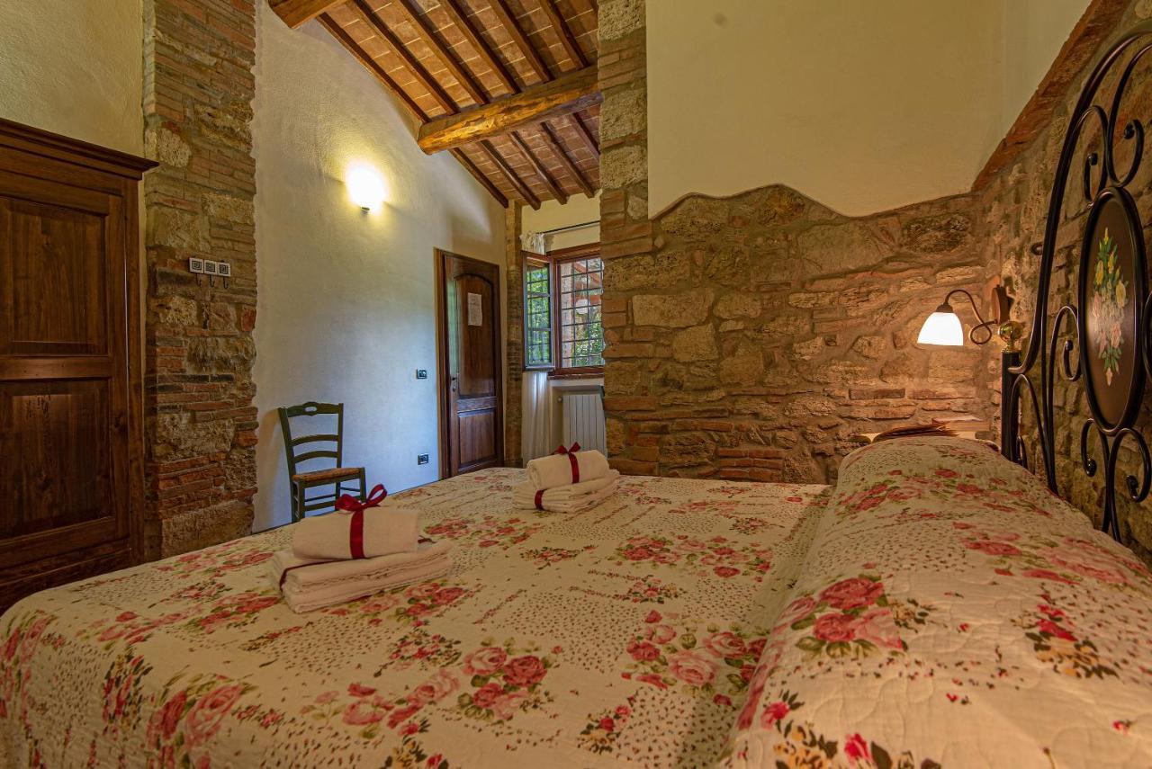 Agriturismo Casavaiano Gambassi Terme Luaran gambar