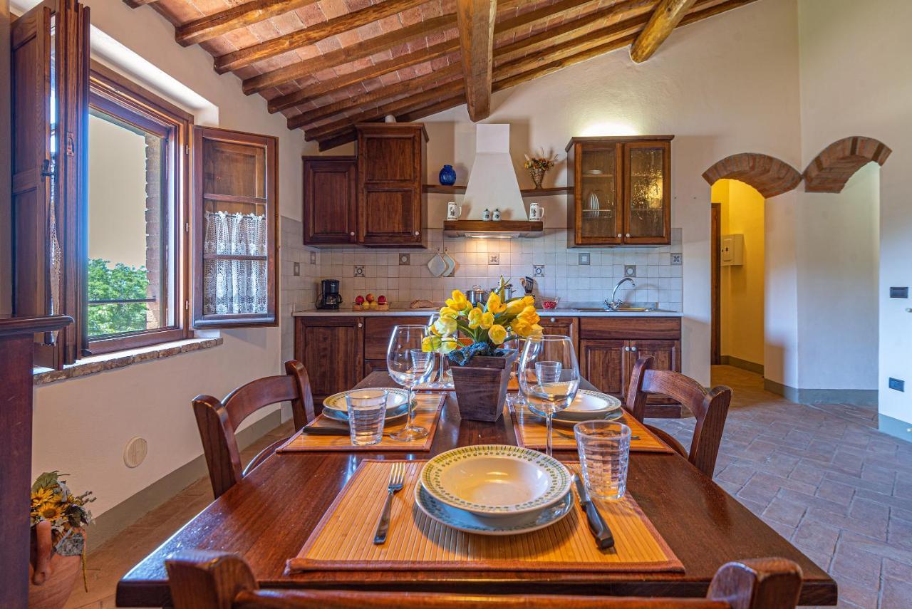 Agriturismo Casavaiano Gambassi Terme Luaran gambar